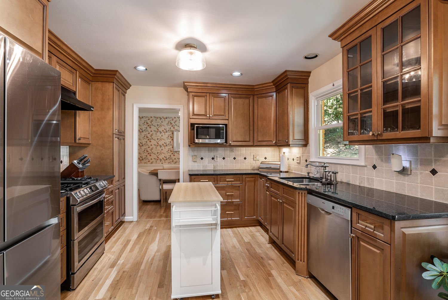 1460 Valley View Road Atlanta - 1