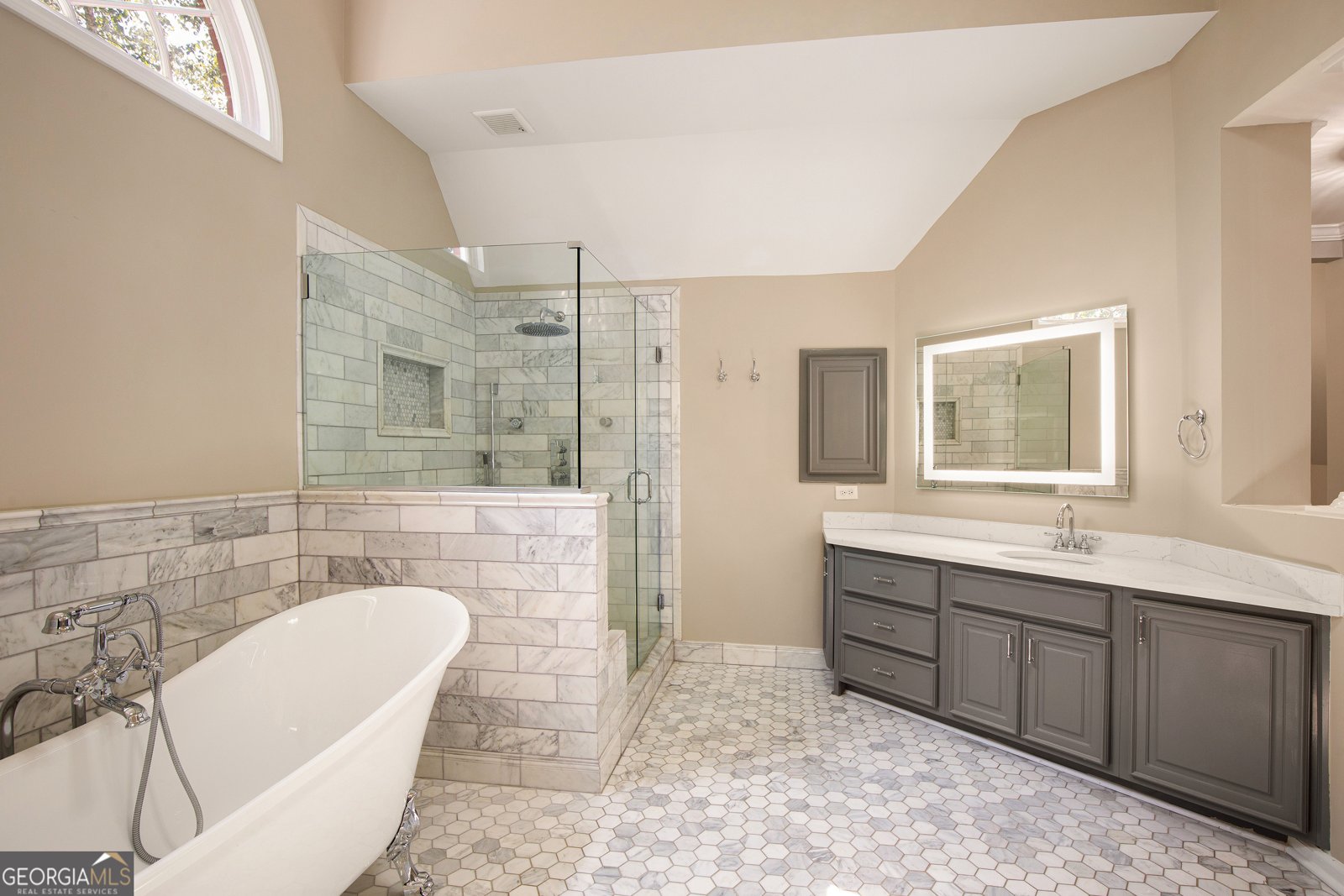 767 Vinings Estates Drive Smyrna - 33