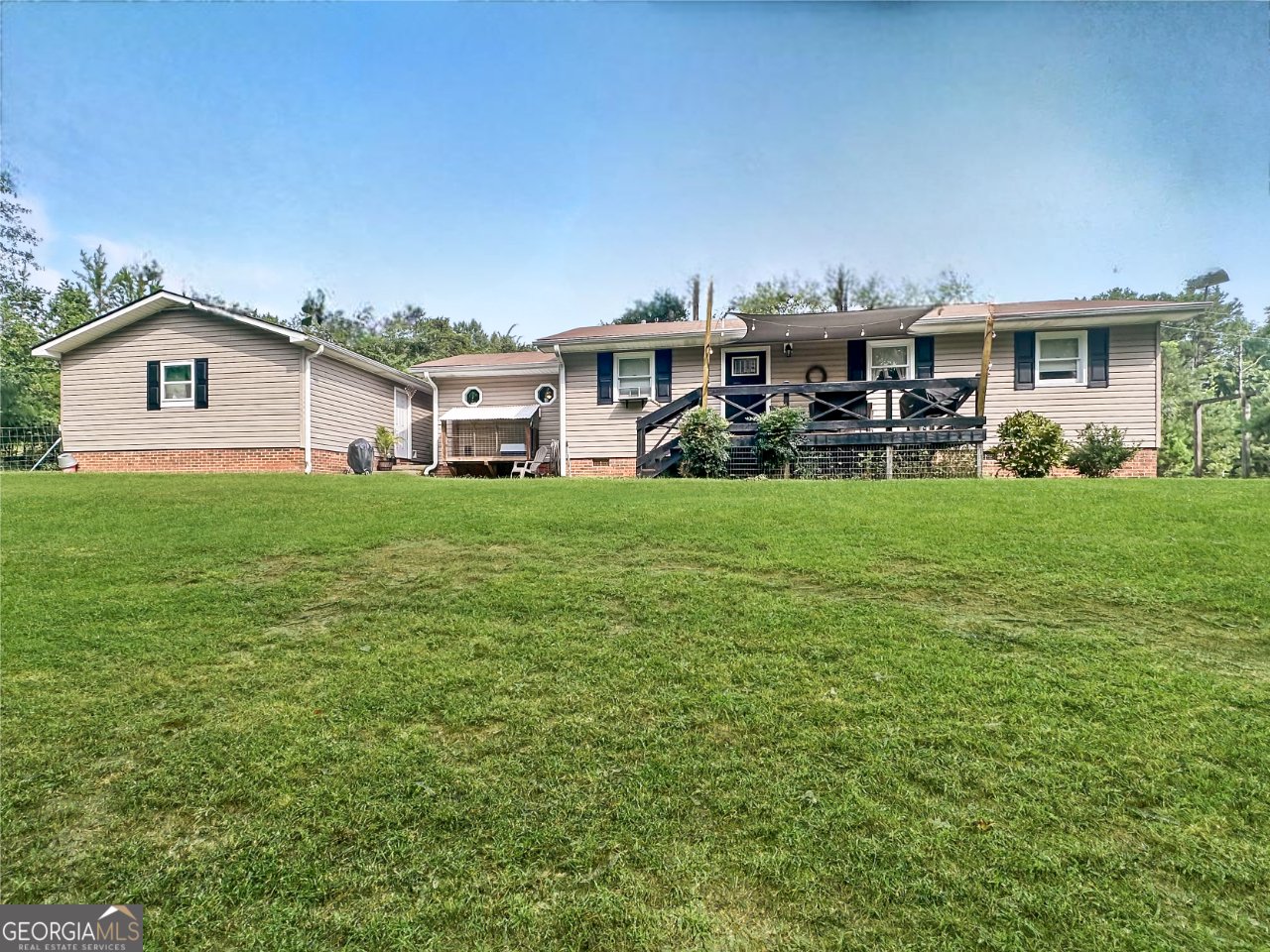 286 Alexander Street Westminster - main photo