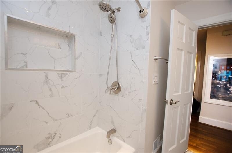 3776 Powers Ferry Road Atlanta - 31