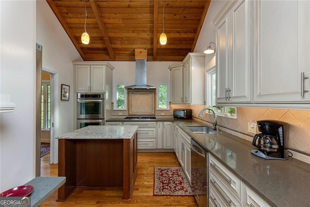 8265 Berkley Ridge Sandy Springs - 22