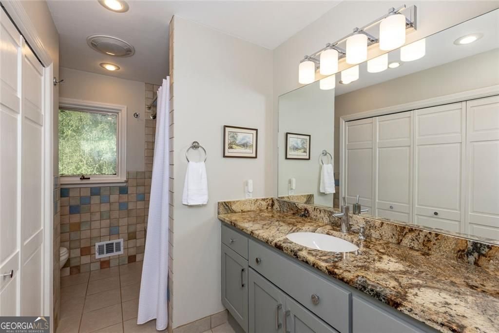 8265 Berkley Ridge Sandy Springs - 30