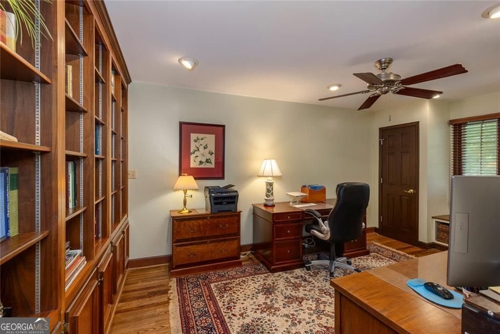 8265 Berkley Ridge Sandy Springs - 31