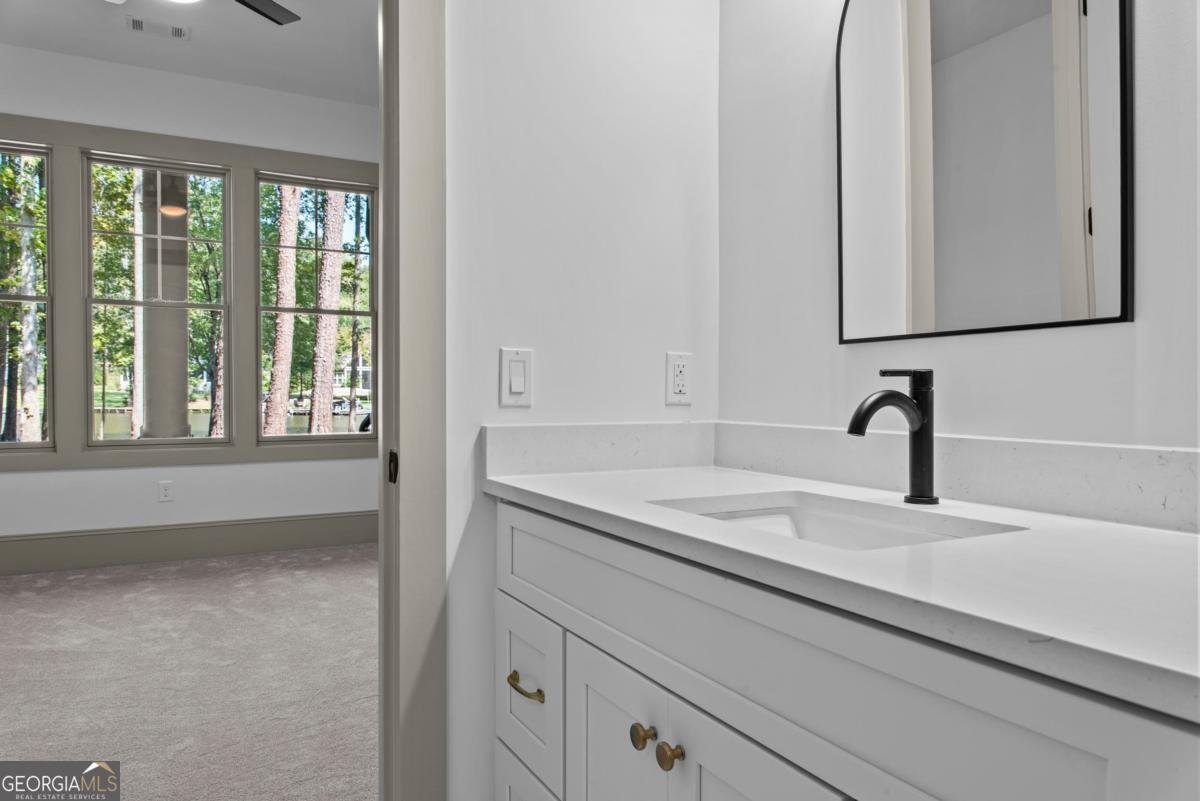1281 Snug Harbor Drive Greensboro - 55