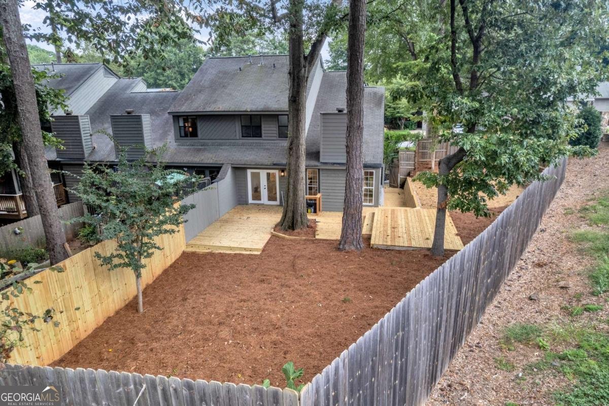 1015 Creatwood Circle Smyrna - 25