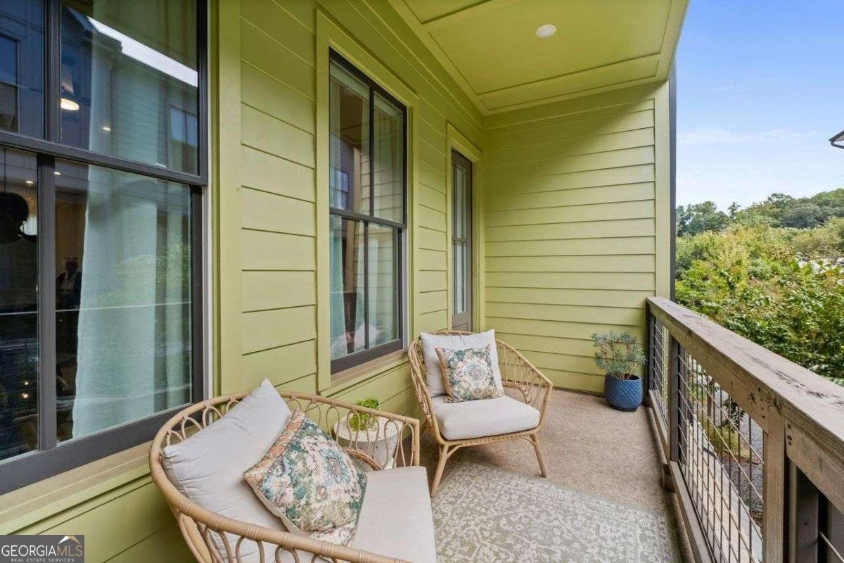 1054 Crest Circle Atlanta - 3