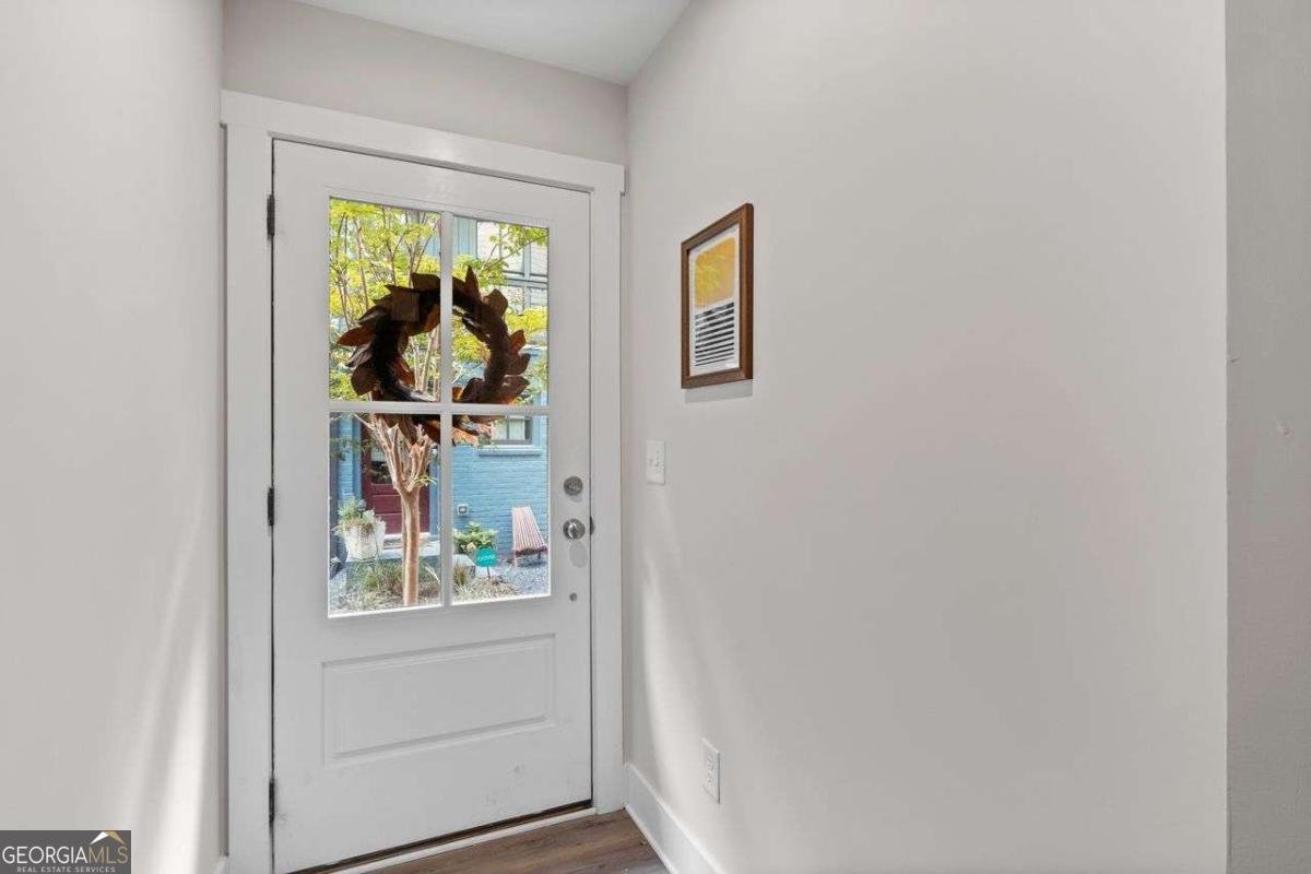 1054 Crest Circle Atlanta - 4