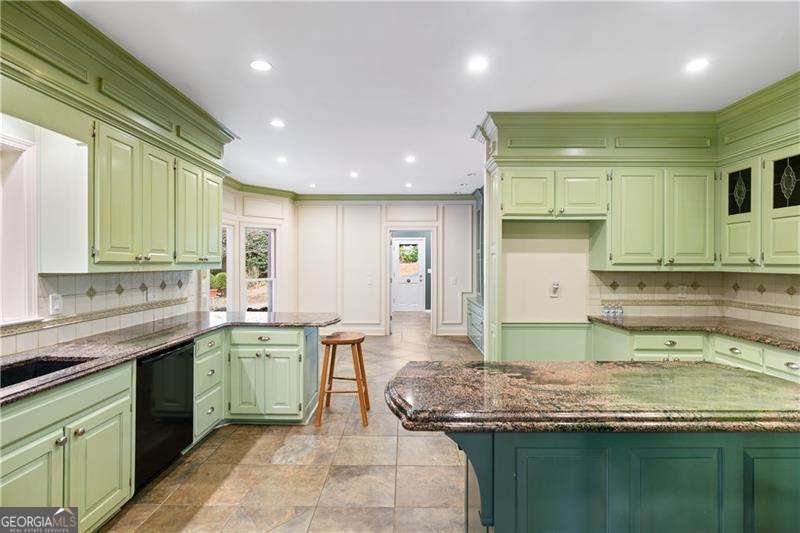 7300 Chattahoochee Bluff Drive Atlanta - 1