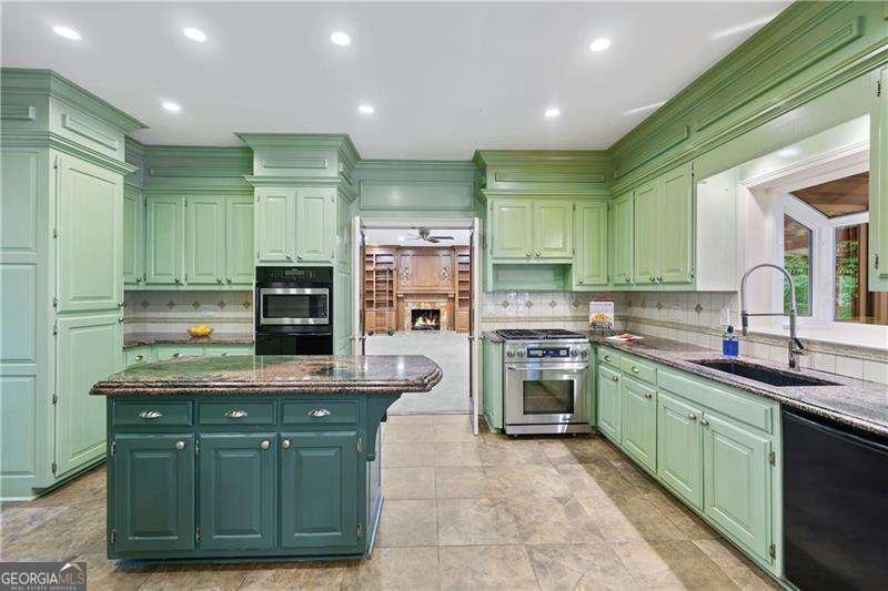 7300 Chattahoochee Bluff Drive Atlanta - 2