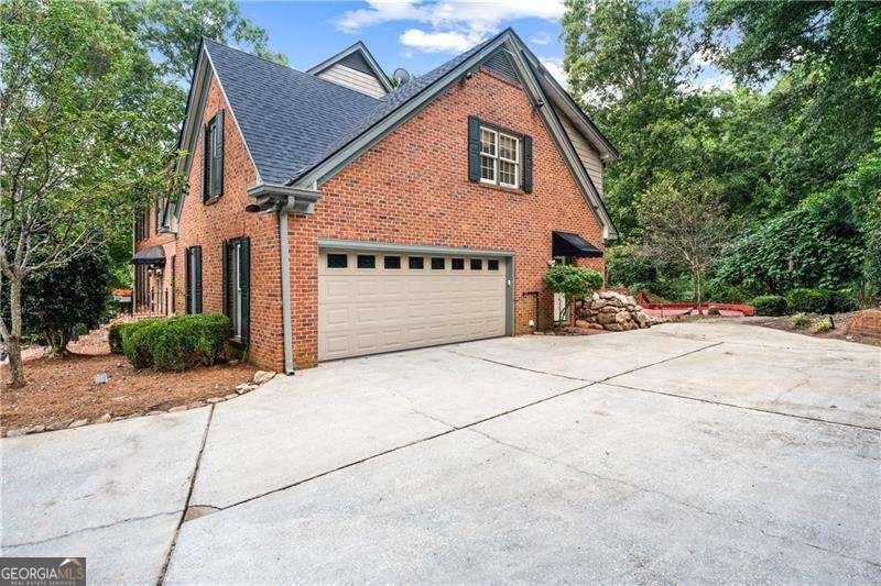 7300 Chattahoochee Bluff Drive Atlanta - 48