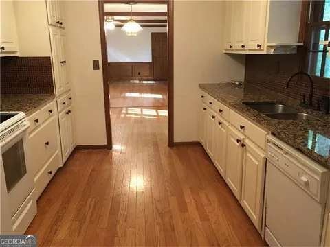 2183 CHAPARRAL Drive Snellville - 37