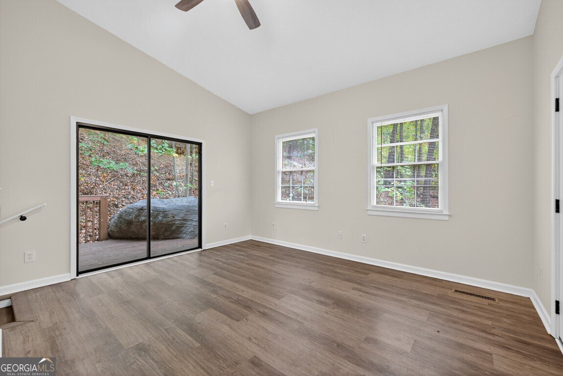 256 Robin Hood Lane Fairmount - 12