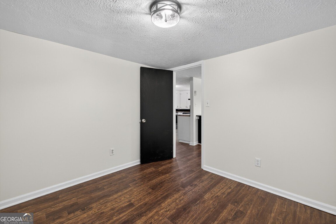 256 Robin Hood Lane Fairmount - 24