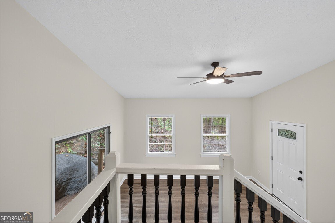 256 Robin Hood Lane Fairmount - 25