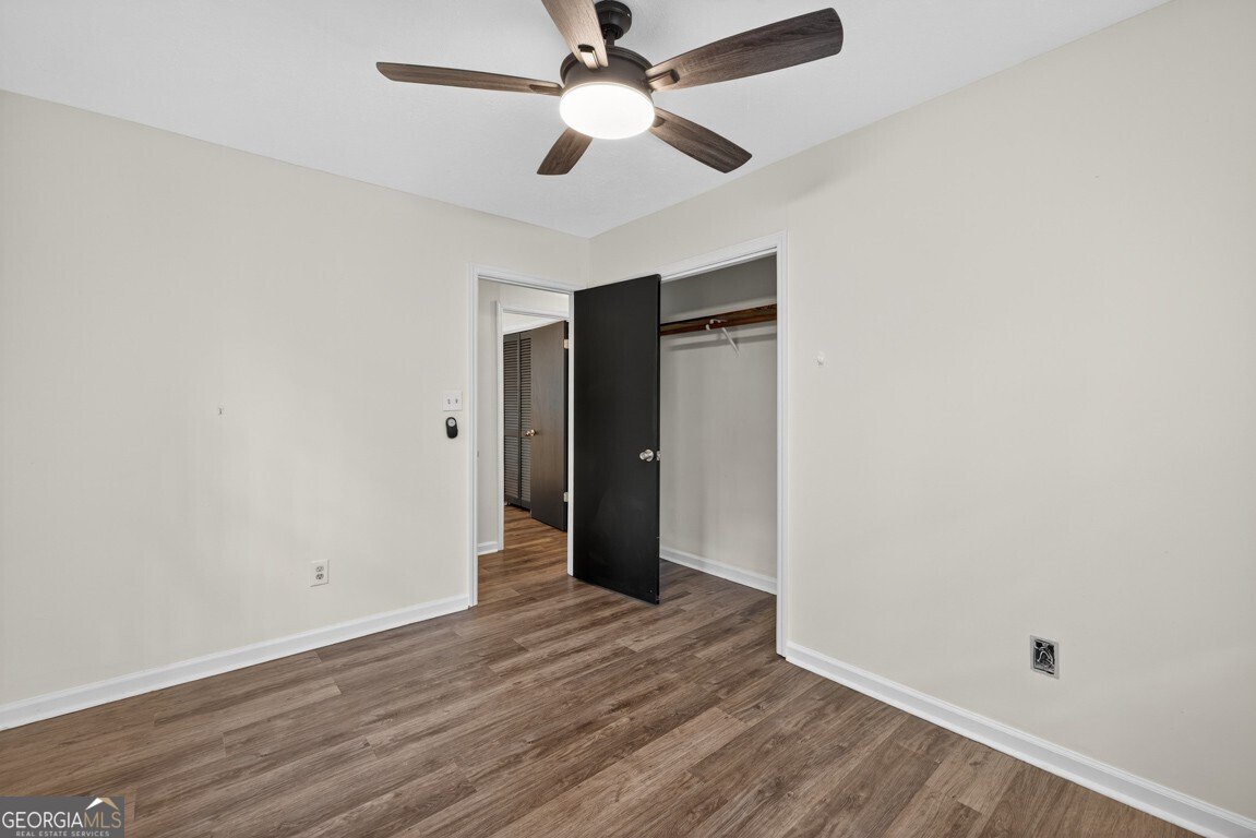 256 Robin Hood Lane Fairmount - 32