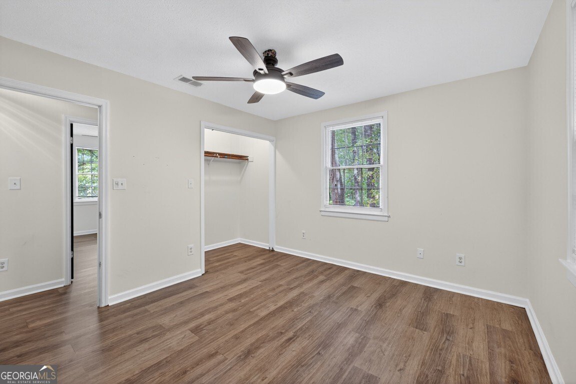 256 Robin Hood Lane Fairmount - 37