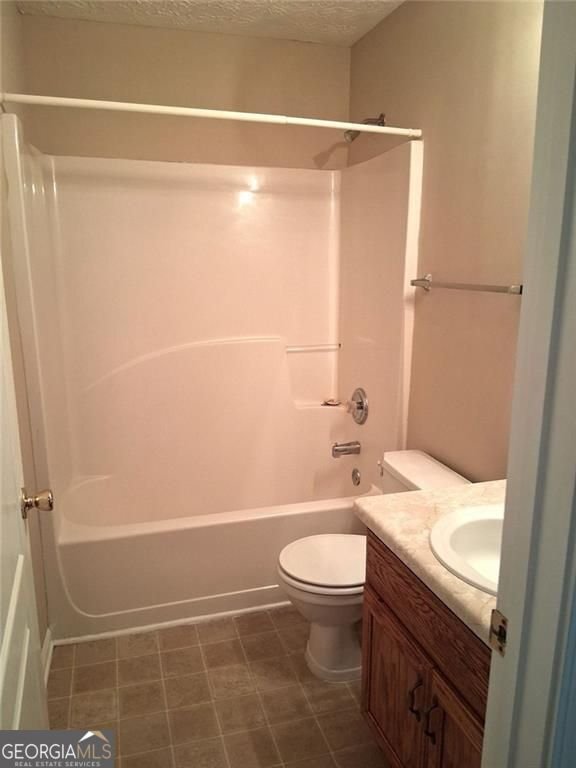 2968 Fields Drive Lithonia - 10