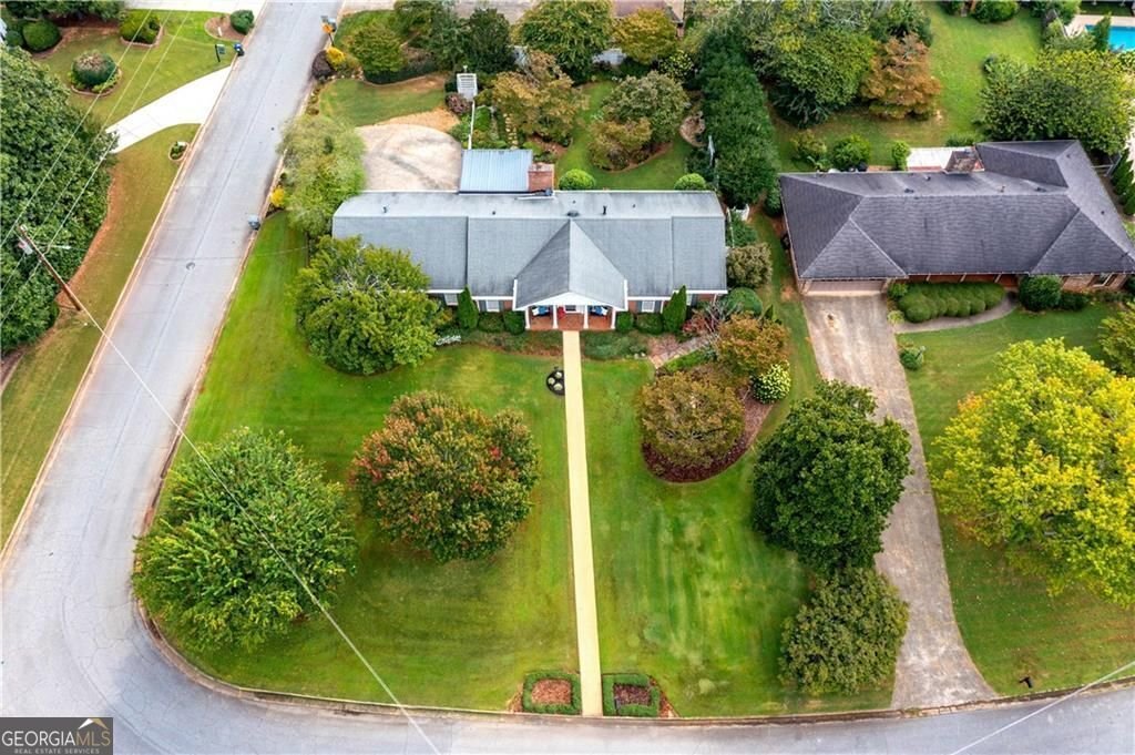 155 Bent Grass Drive Roswell - 43