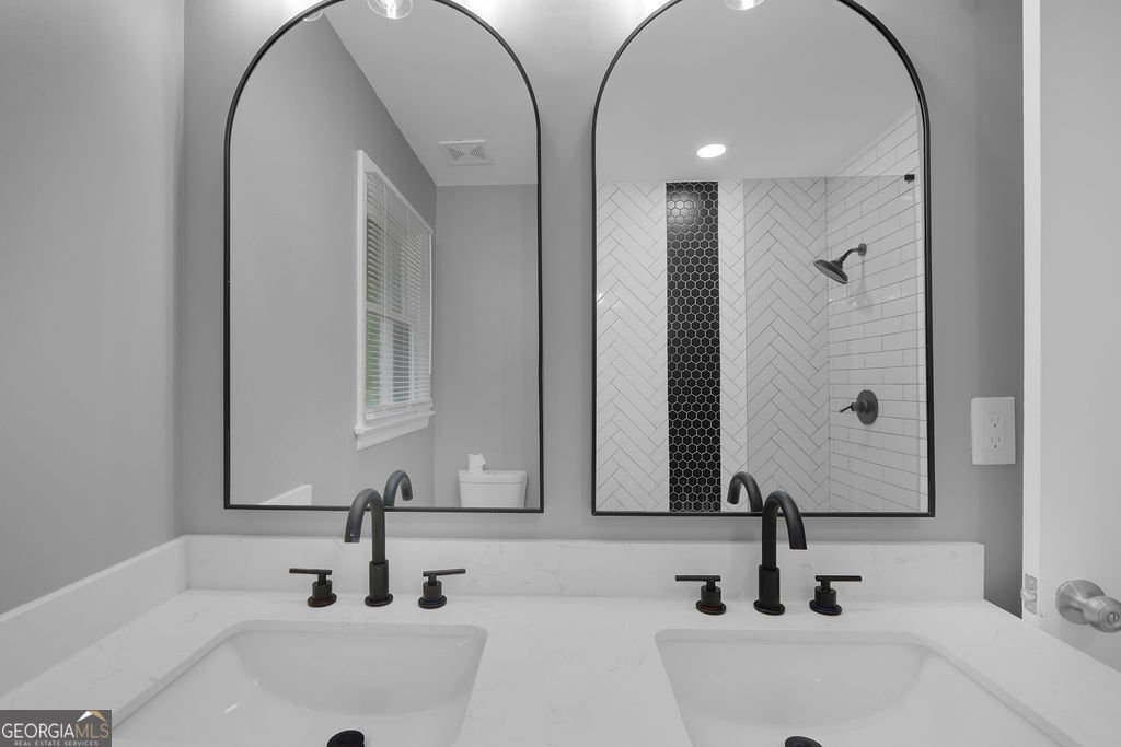 3122 Vandiver Drive Marietta - 24