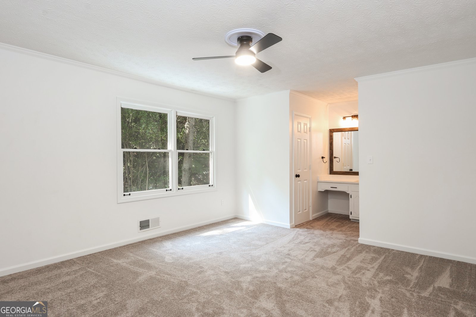415 Williamsburg Way Fayetteville - 26