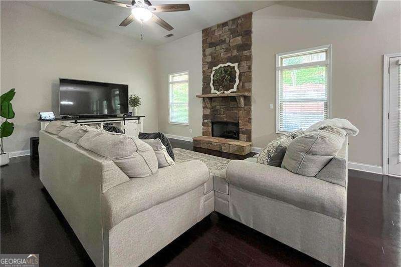 453 Thorn Creek Way Dallas - 17