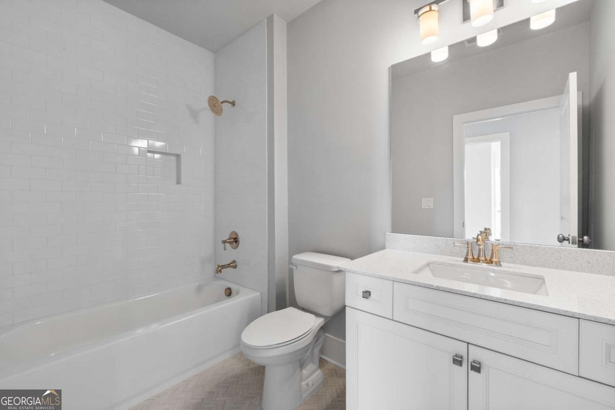 1038 Crossroads Trail Milton - 37