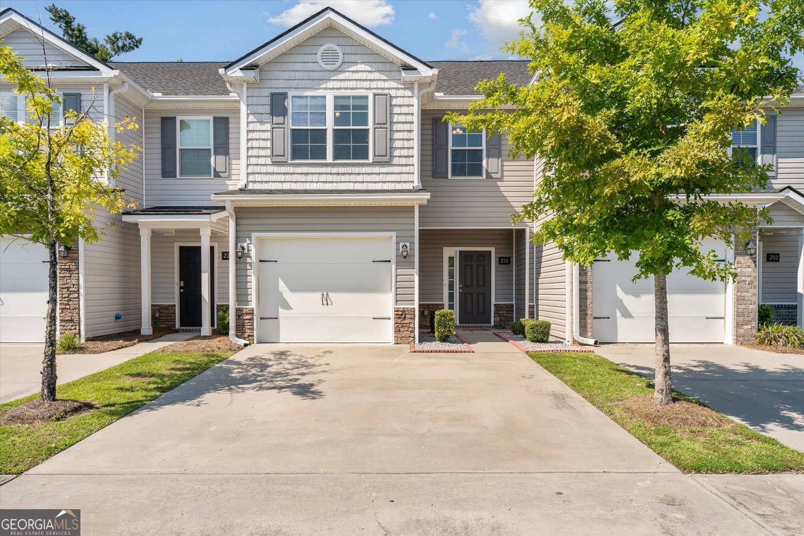 210 Kepler Loop Richmond Hill - 1