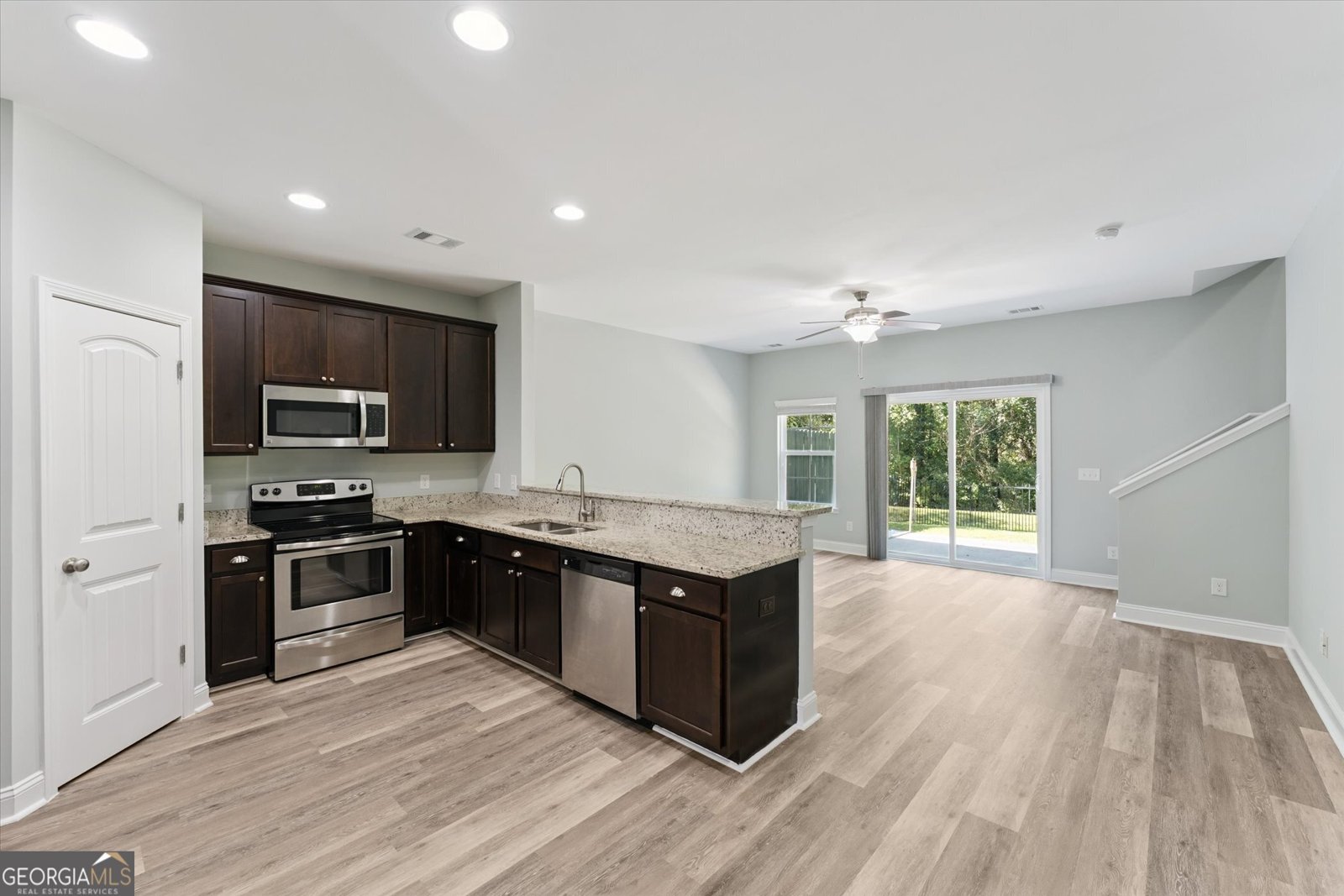 210 Kepler Loop Richmond Hill - 6