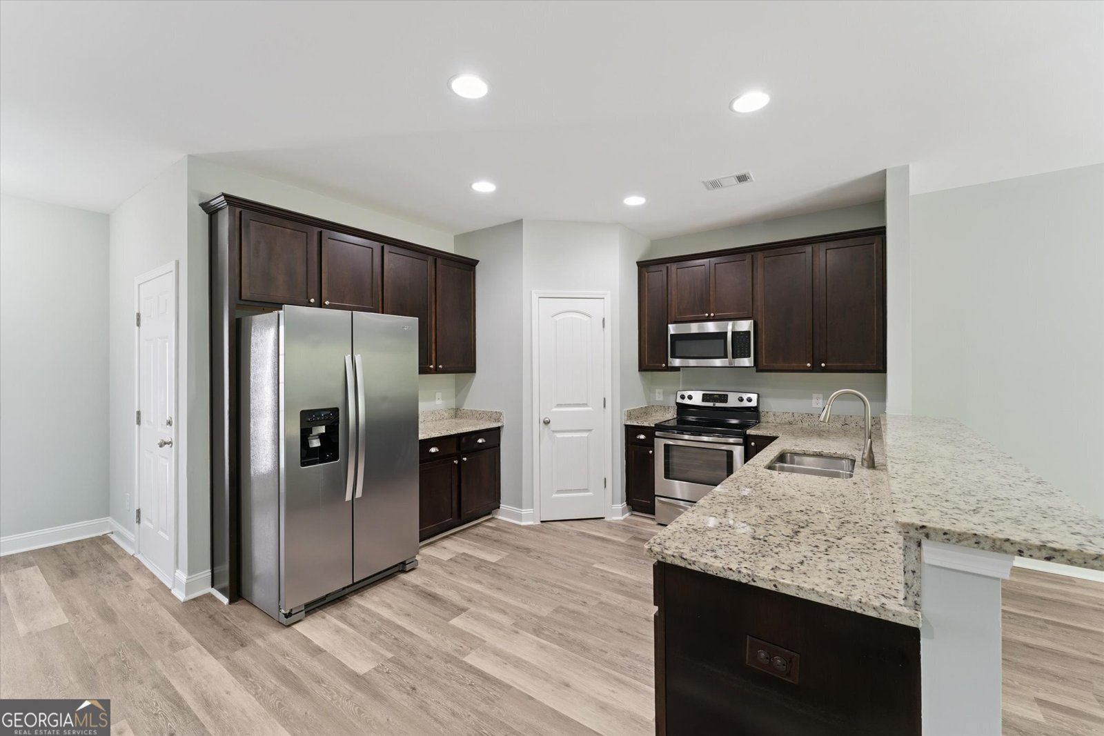 210 Kepler Loop Richmond Hill - 7
