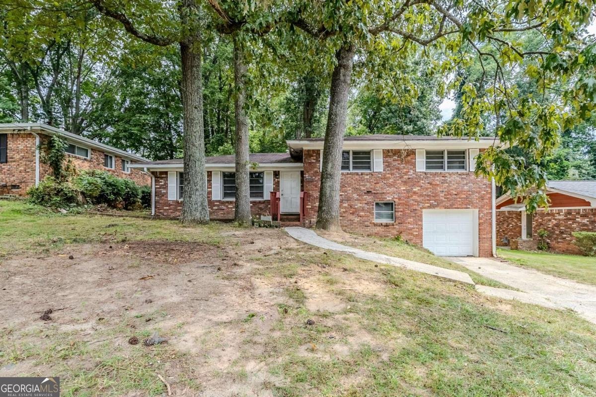 2324 Springdale Circle Atlanta - 1