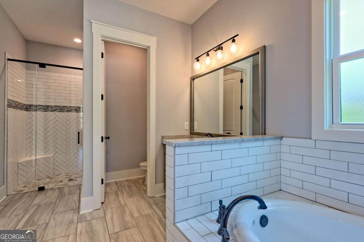6449 Snelling Mill Road Flowery Branch - 36