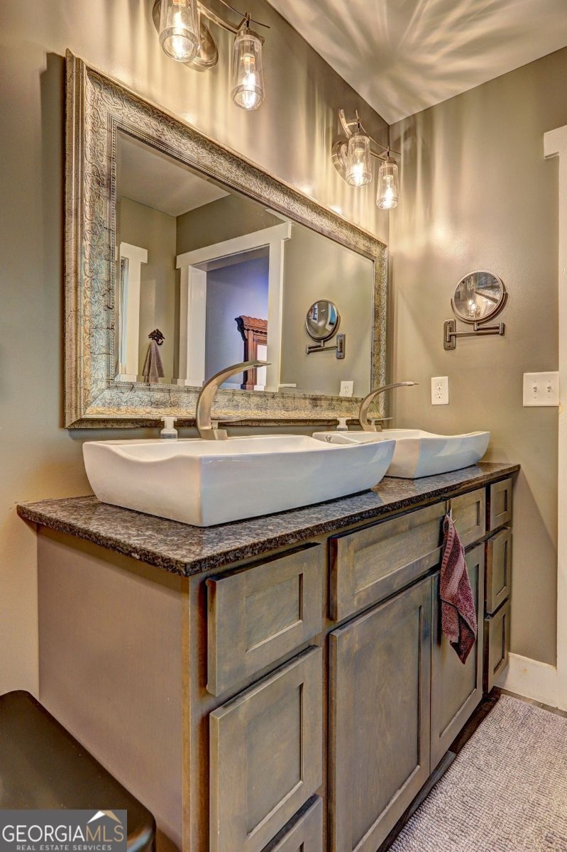 346 DOCK LATHEM Trail Ball Ground - 45