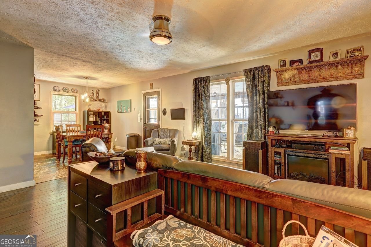 346 DOCK LATHEM Trail Ball Ground - 56