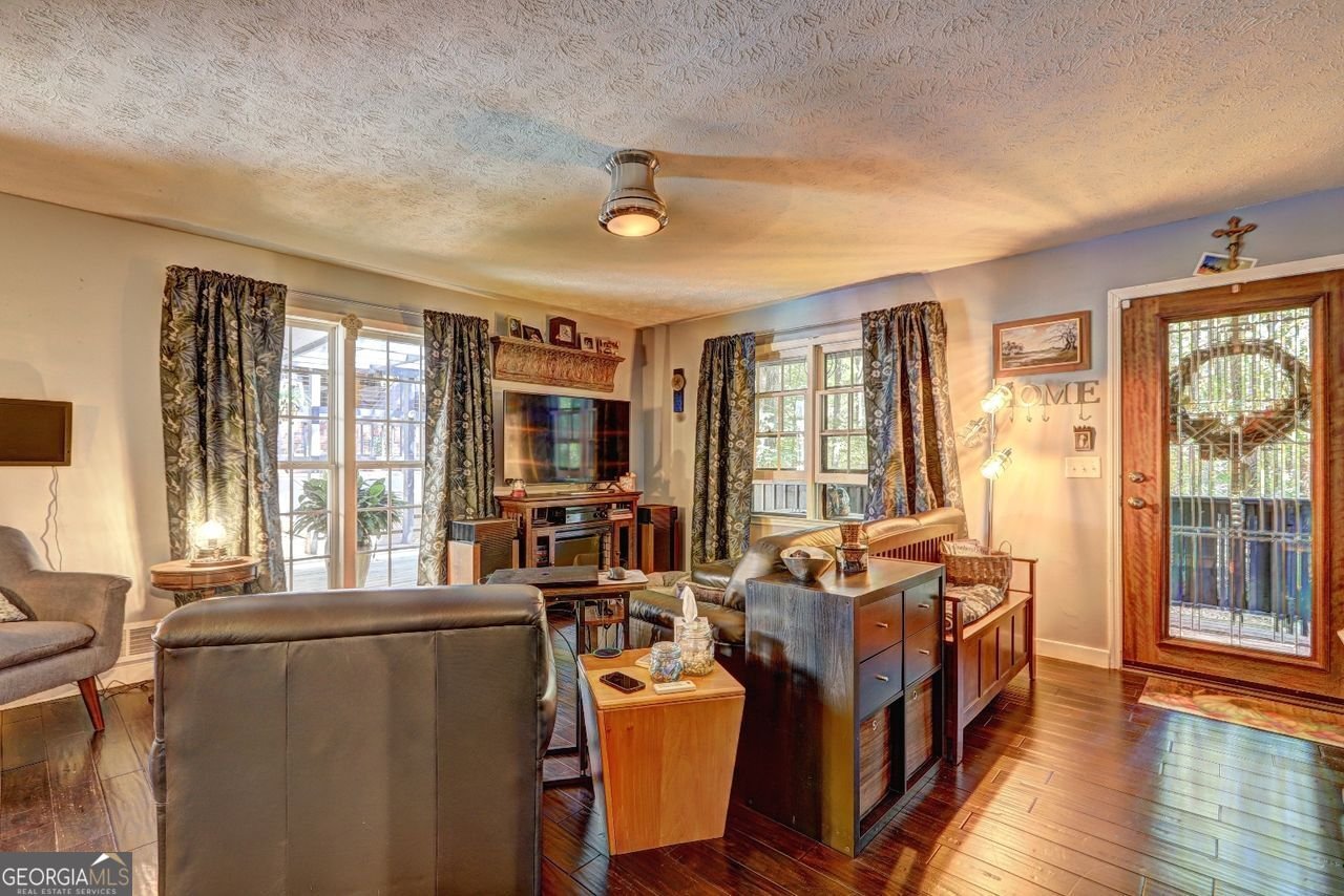 346 DOCK LATHEM Trail Ball Ground - 57