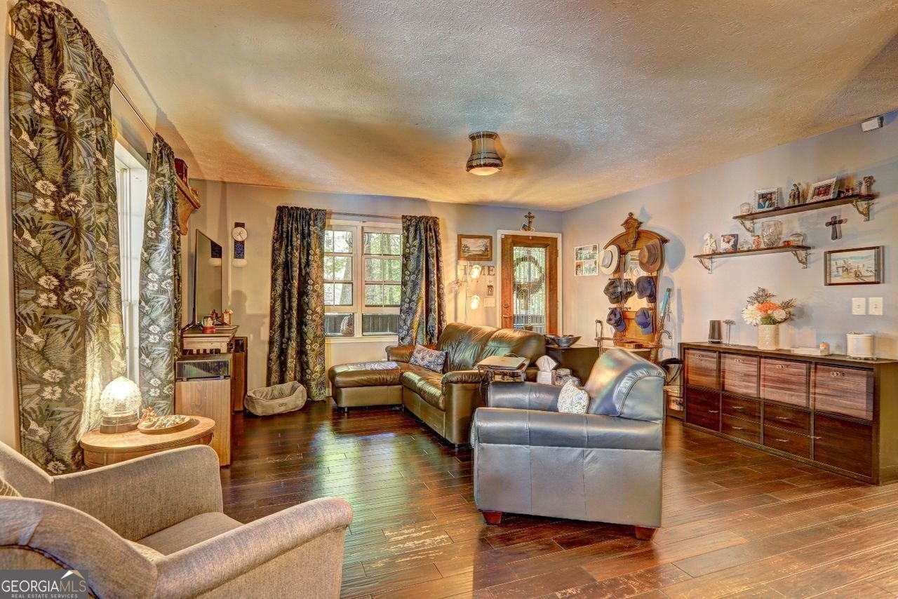 346 DOCK LATHEM Trail Ball Ground - 58