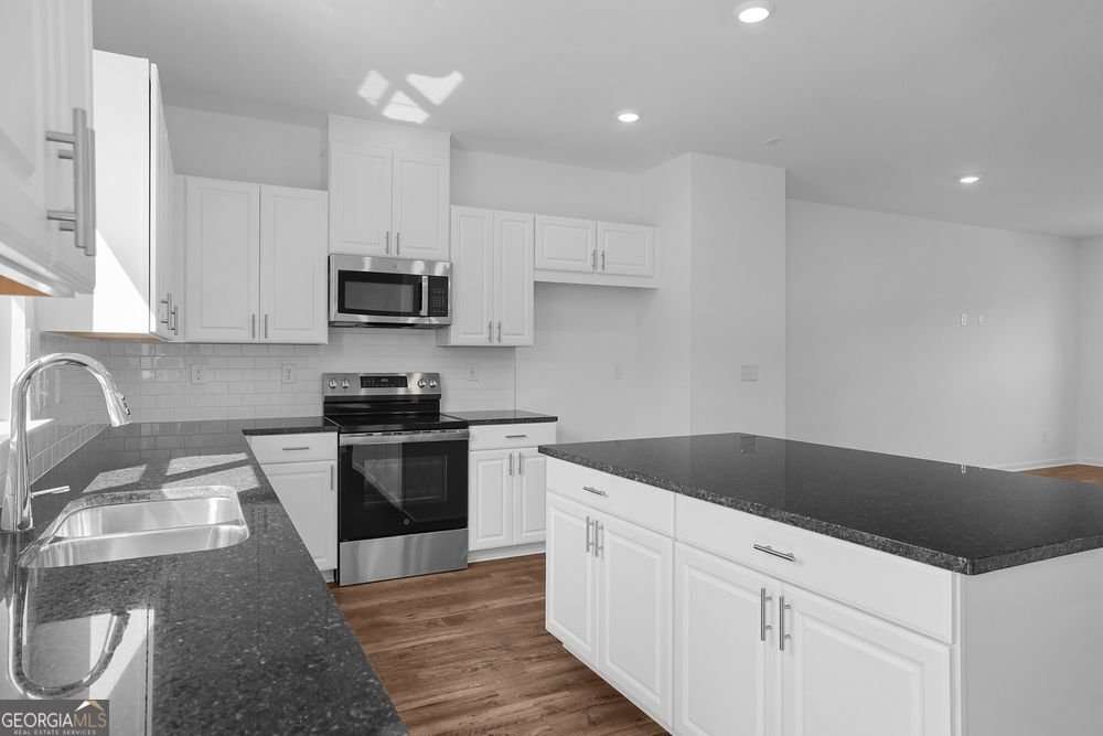 217 Lytham Drive Mableton - 5