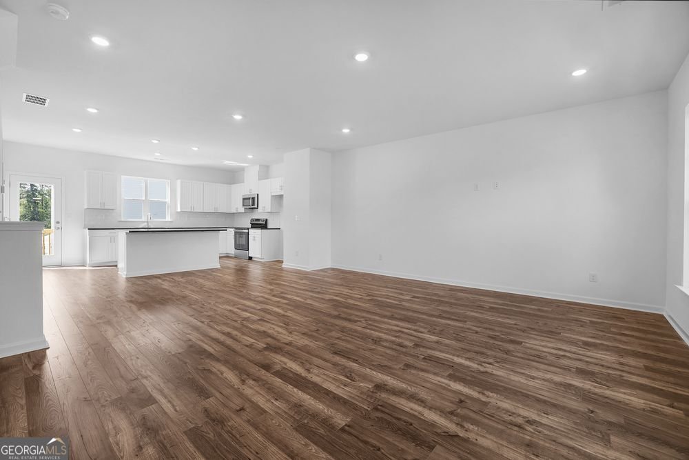 217 Lytham Drive Mableton - 9