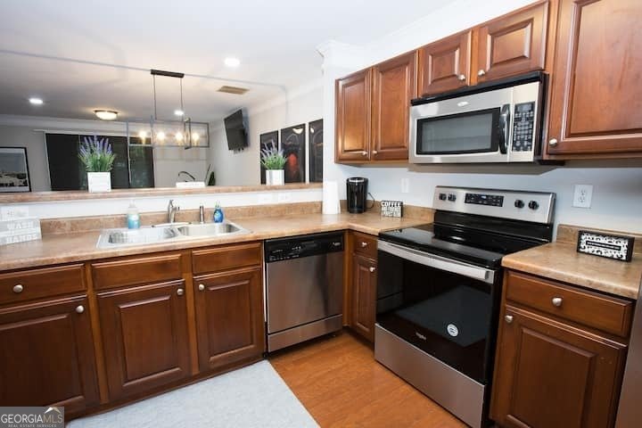 743 Crestwell Circle Atlanta - 8