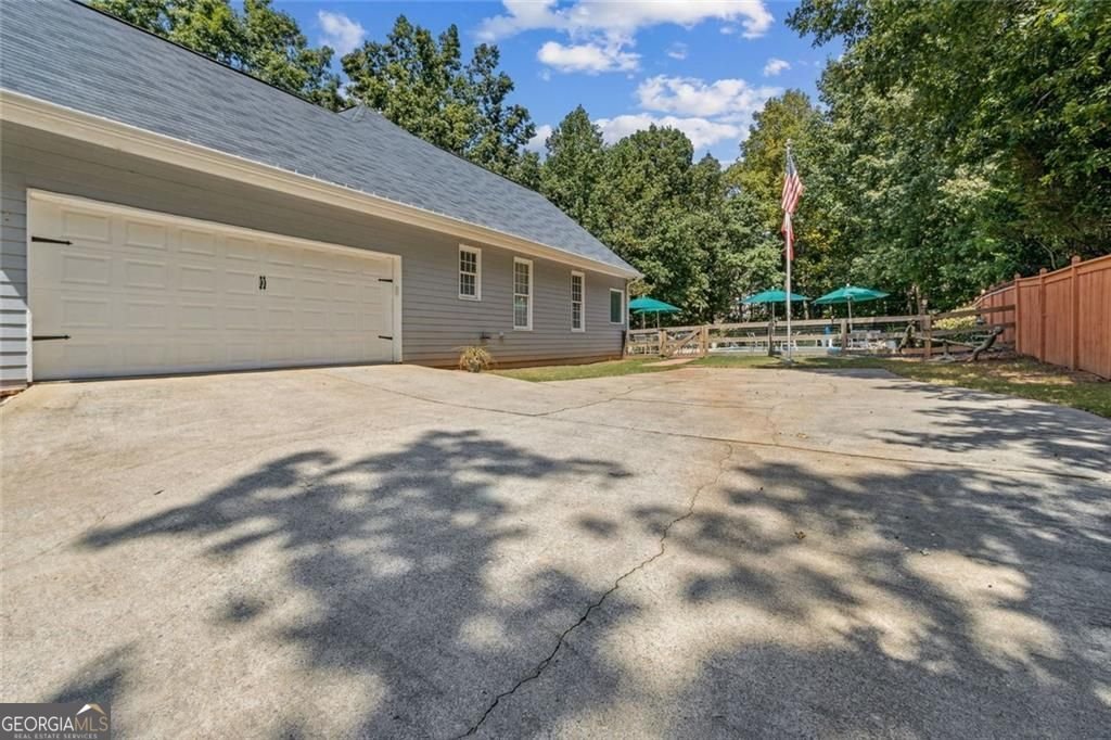 5985 Wigwam Way Flowery Branch - 41