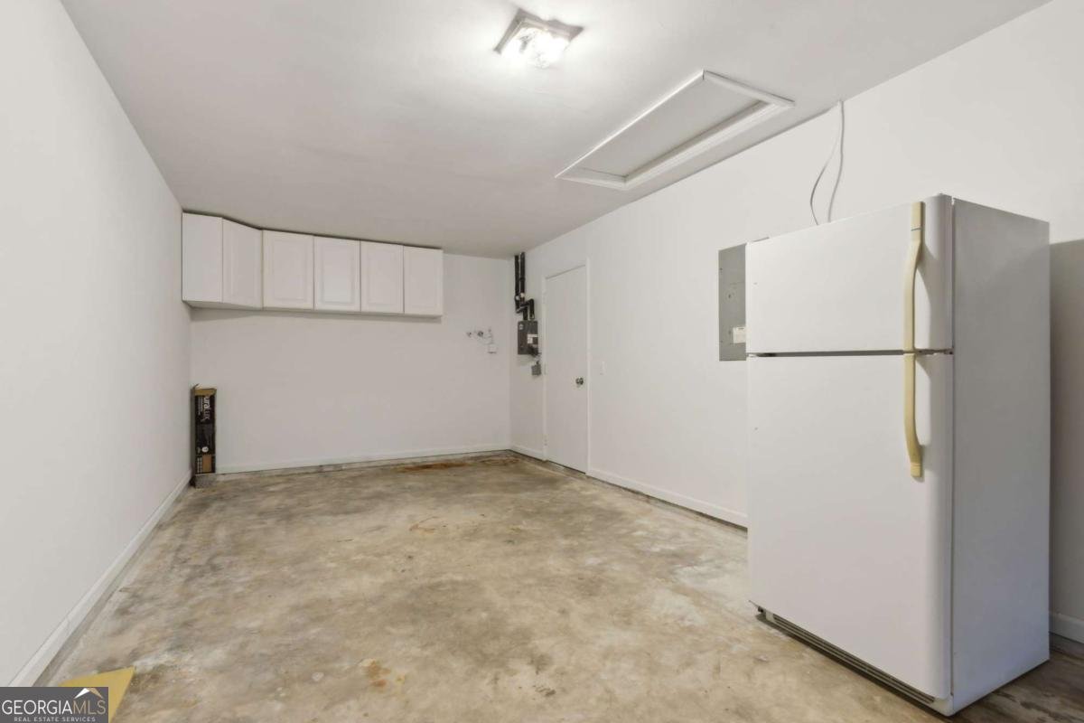 587 Powder Horn Road St. Marys - 36