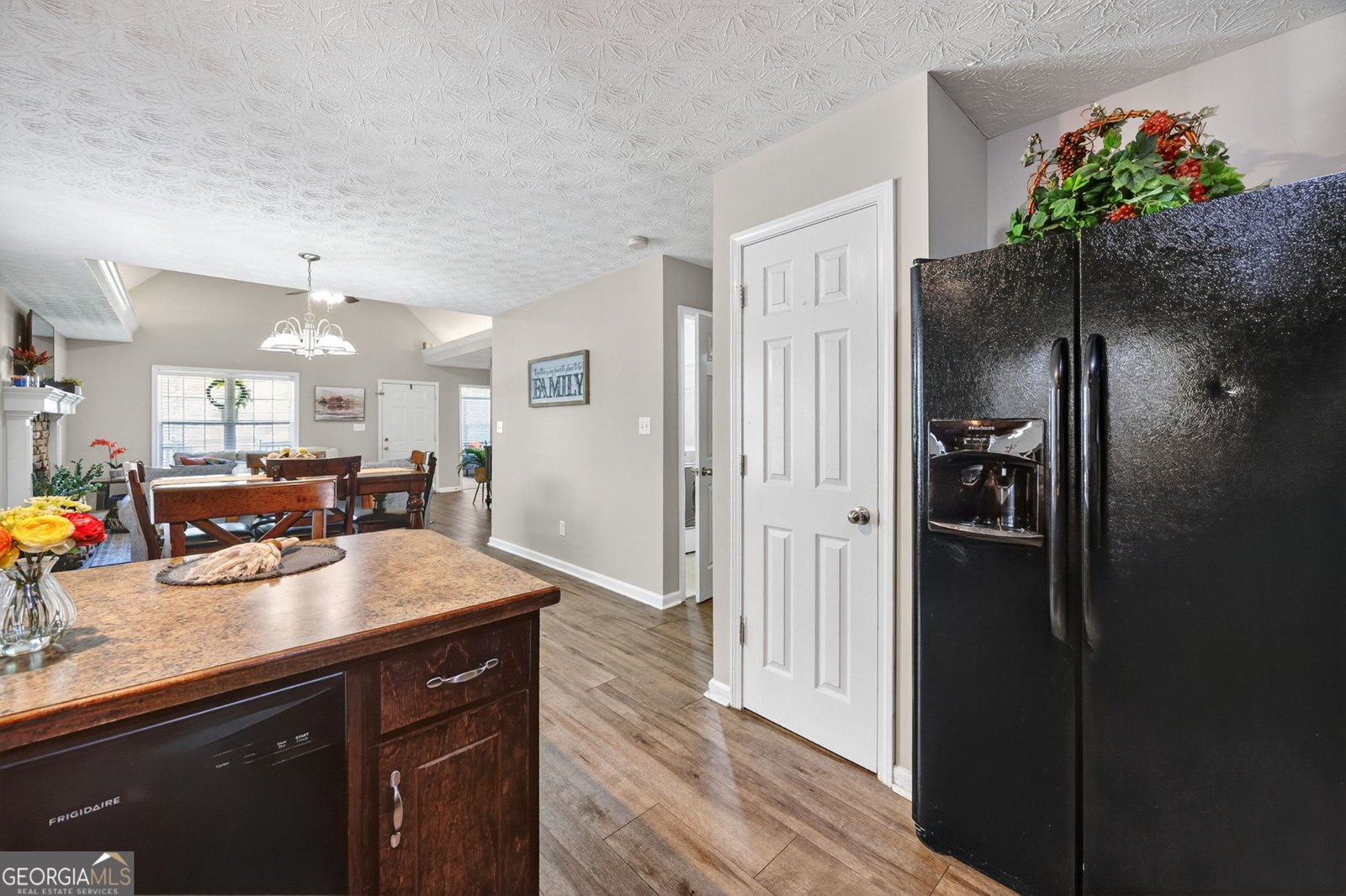 151 Andrew Court Forsyth - 8