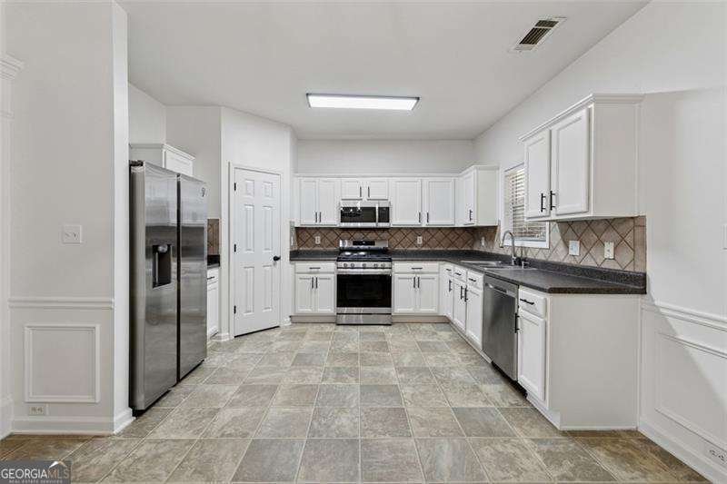 2130 EXECUTIVE Drive Duluth - 13