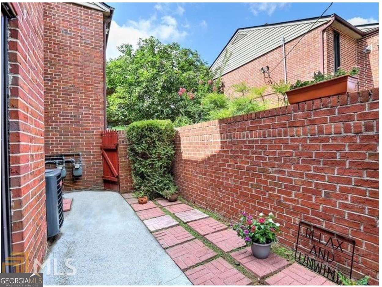 2262 PERNOSHAL Court Dunwoody - 12