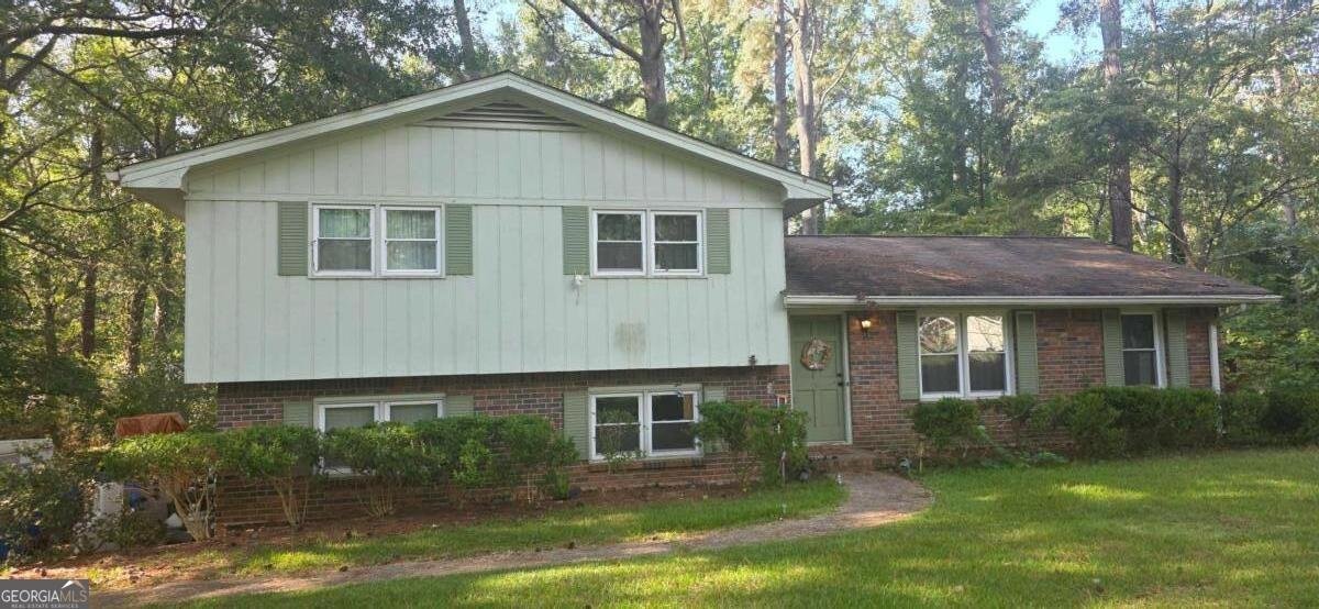 2051 Forest Drive Fayetteville - 1