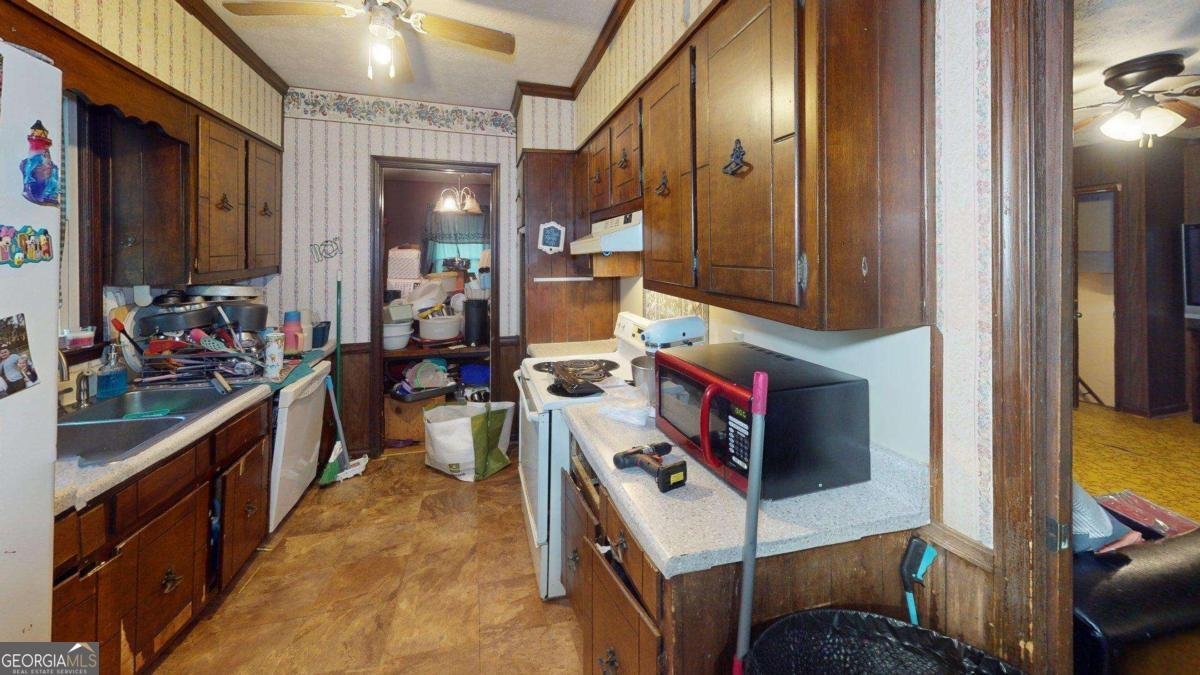 2051 Forest Drive Fayetteville - 22