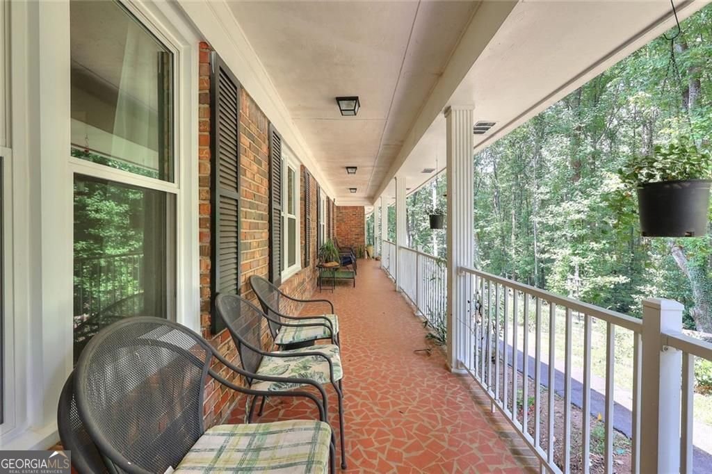 2135 Masonwood Circle Snellville - 17