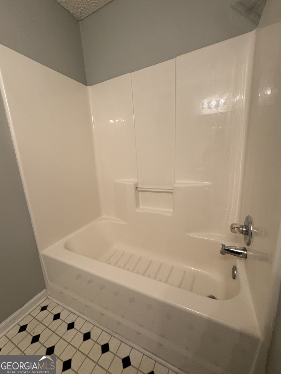 96 Benfield Circle Cartersville - 30