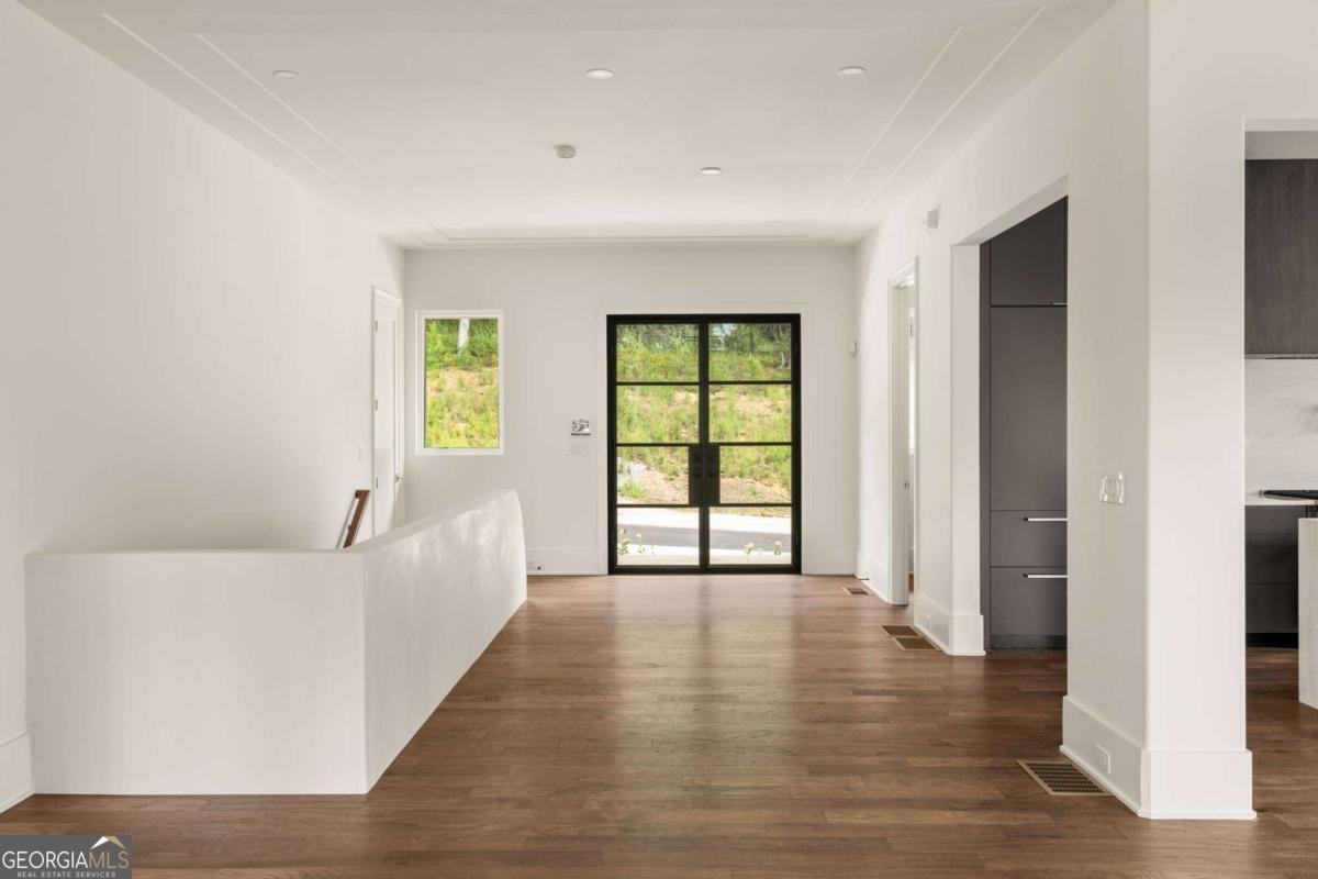 1072 Lupo Loop Chattahoochee Hills - 2