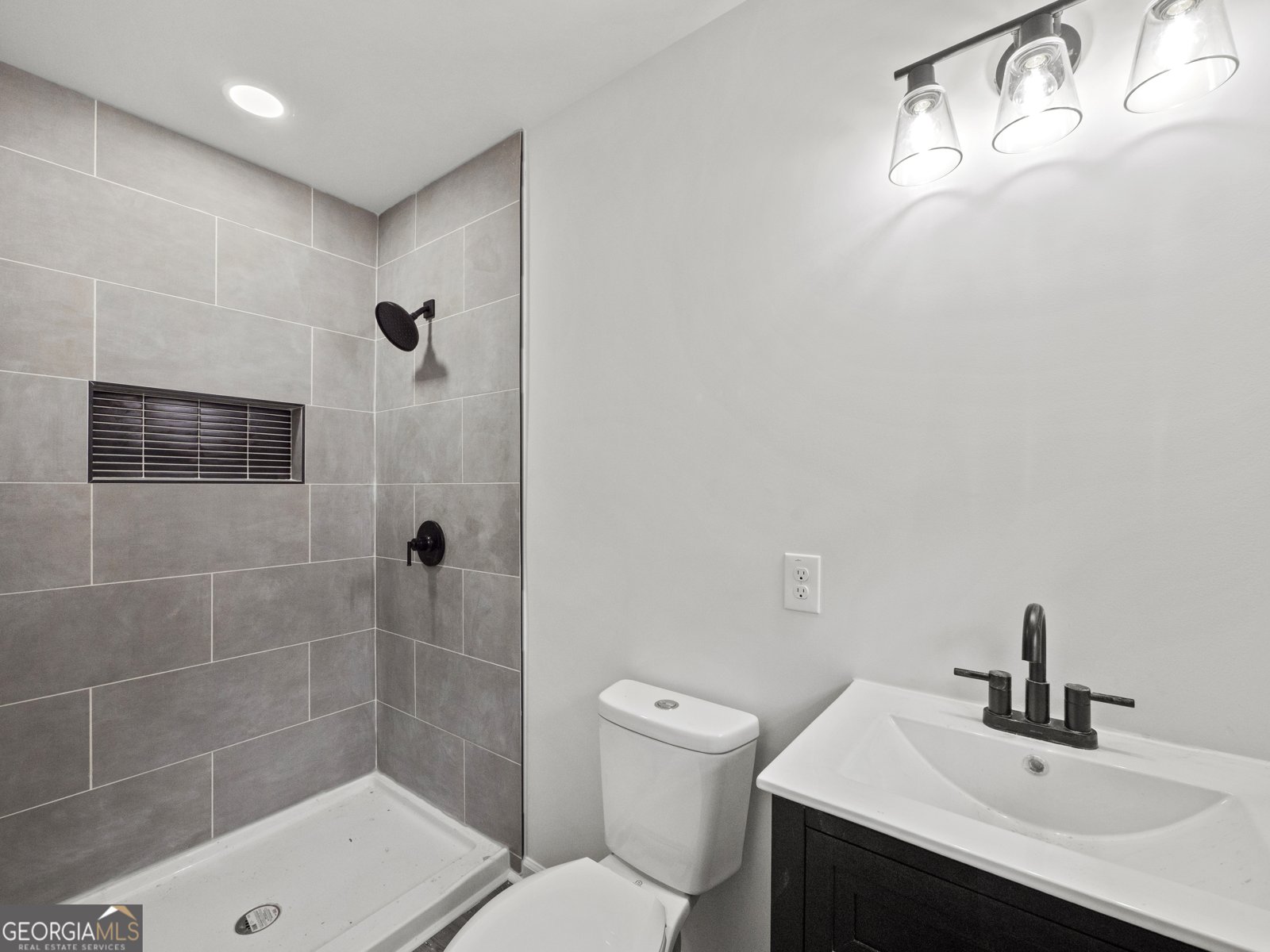 5227 Byers Road Gainesville - 33