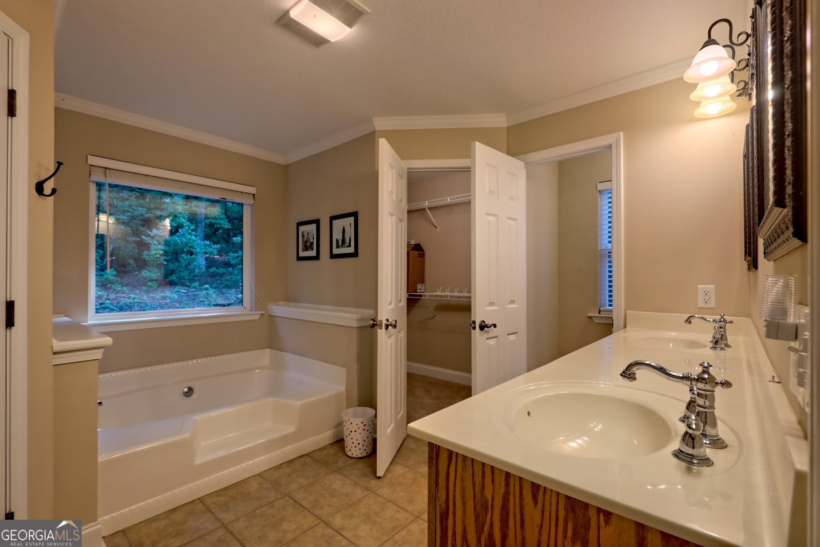 188 Fulton Road Tiger - 23